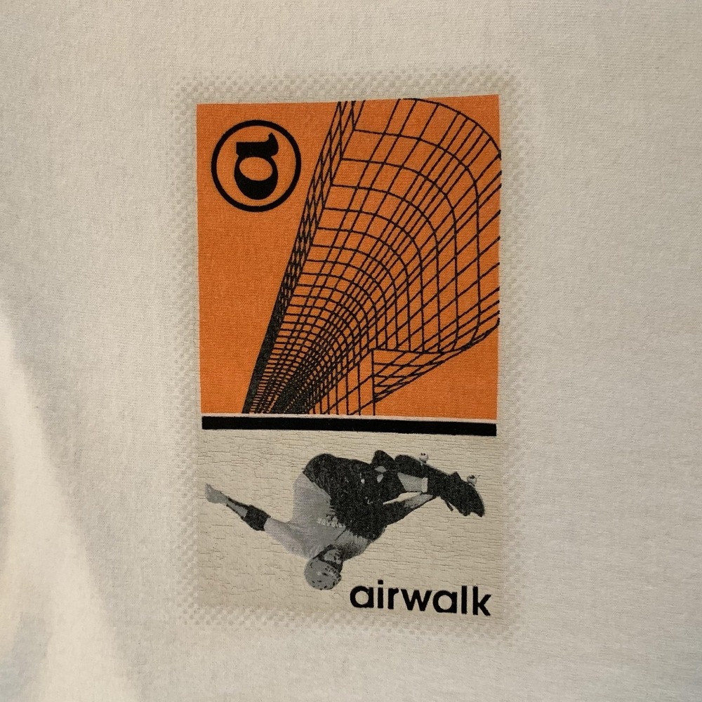 VTG Airwalk Shirt Mens Med. White Skateboard Logo Graphic Tee Shirt Sleeveless